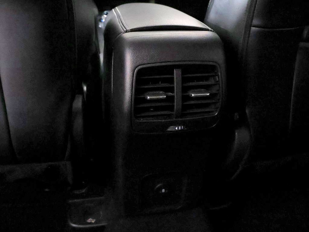 Used 2024 Ford Escape Platinum AWD/4WD image 48