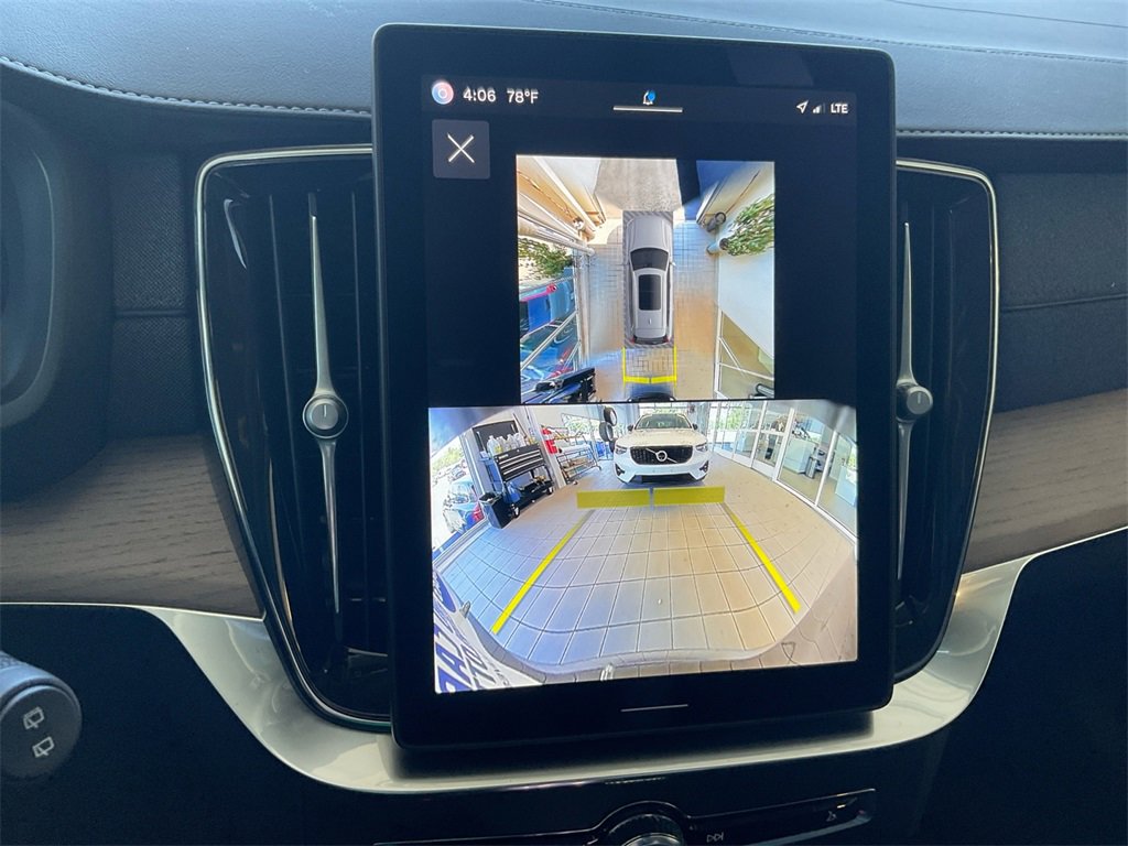 New 2025 Volvo XC90 B6 Plus w/ Protection Package Premier image 25