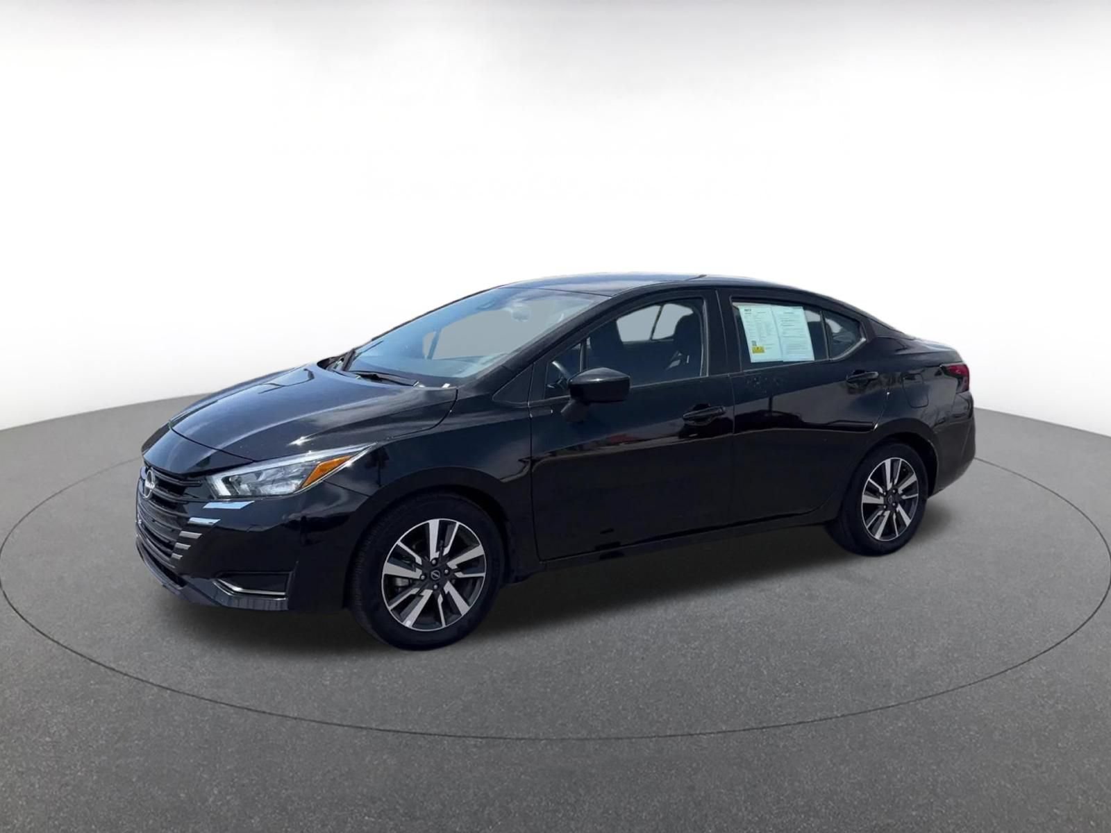 Used 2025 Nissan Versa SV FWD image 7