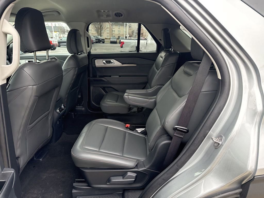 New 2025 Ford Explorer Active w/ Active Comfort Package image 29