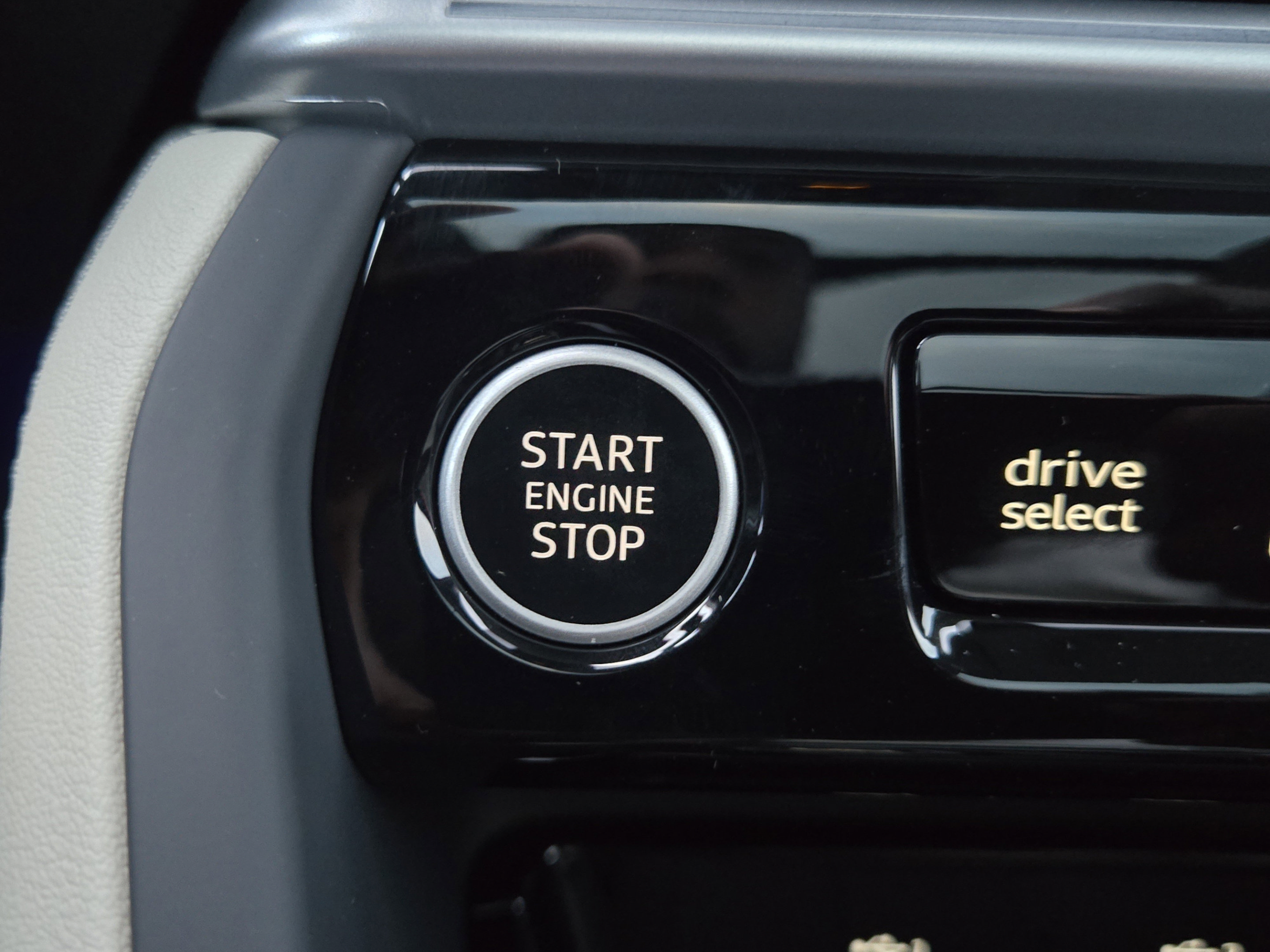 New 2025 Audi Q5 Premium AWD/4WD image 13