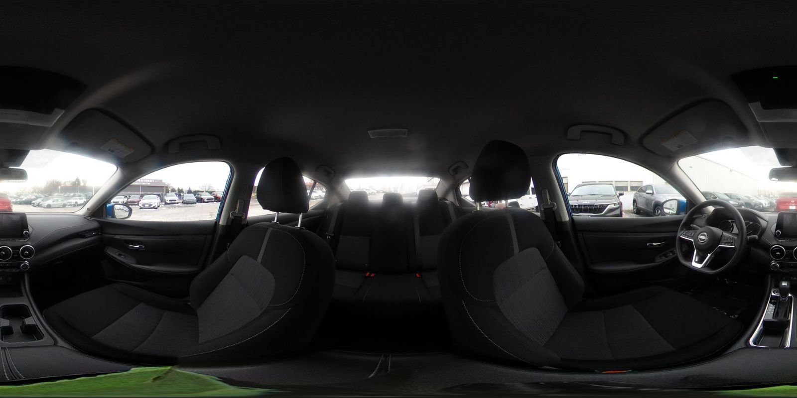 Used 2025 Nissan Sentra SV image 40