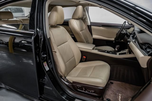 Used 2017 Lexus ES 350 w/ Accessory Package 2 FWD image 41
