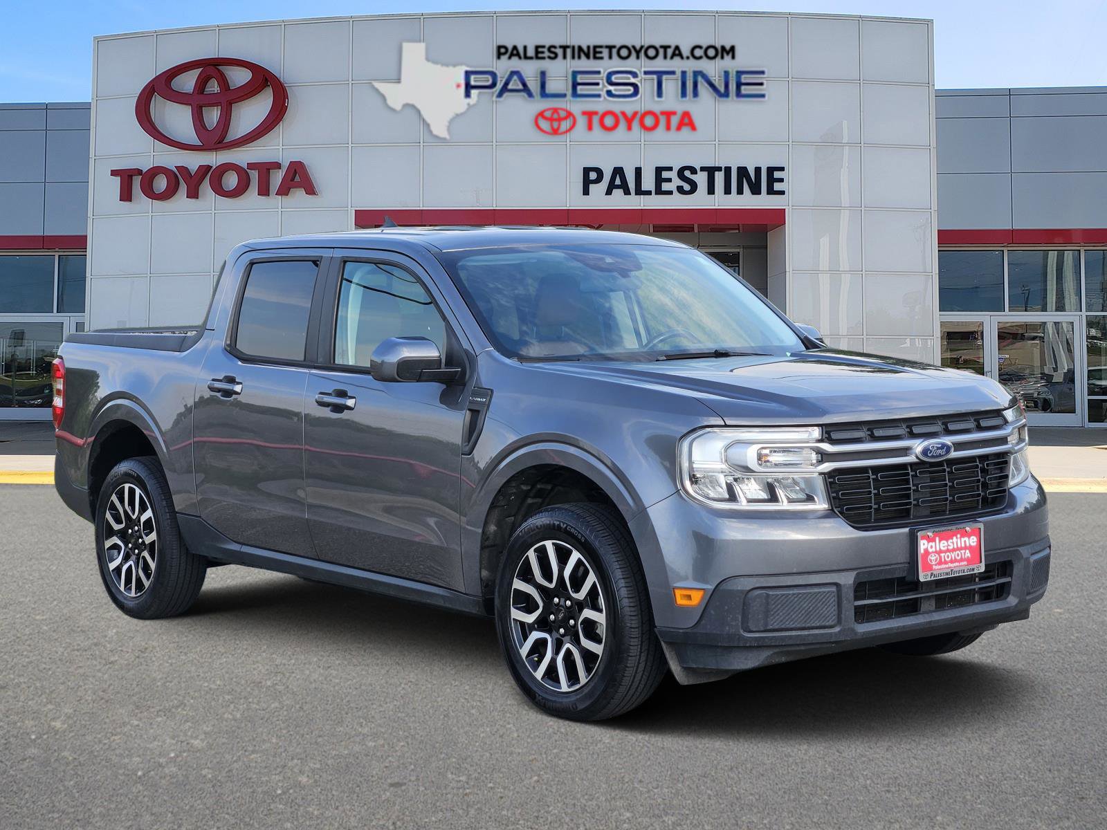 Used 2022 Ford Maverick Lariat image 1