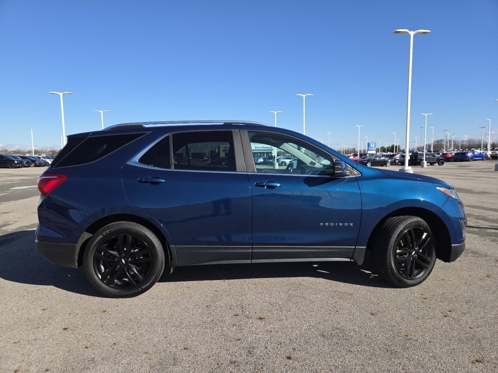 Used 2021 Chevrolet Equinox LT image 16