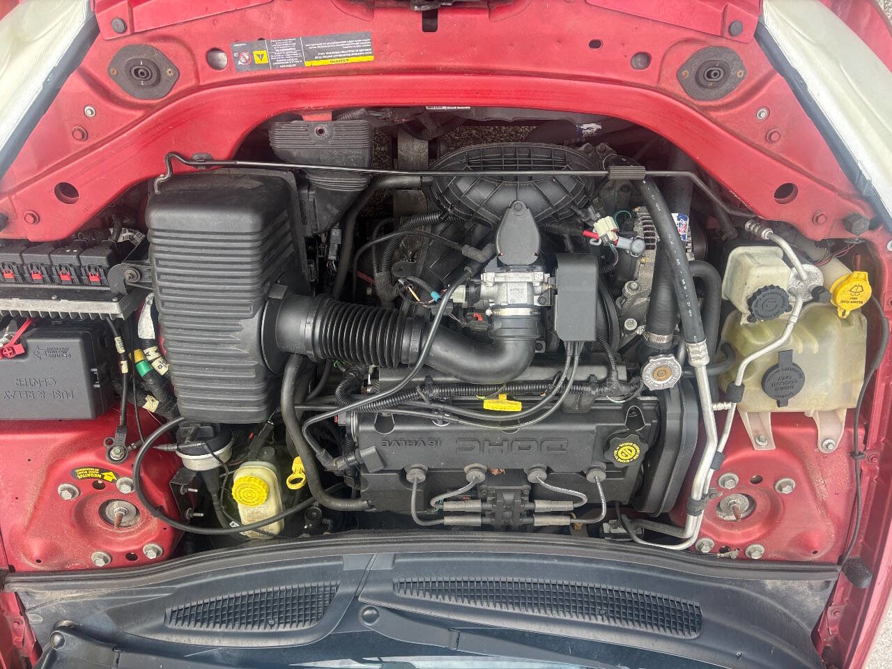 Used 2004 Chrysler Sebring LX FWD image 16