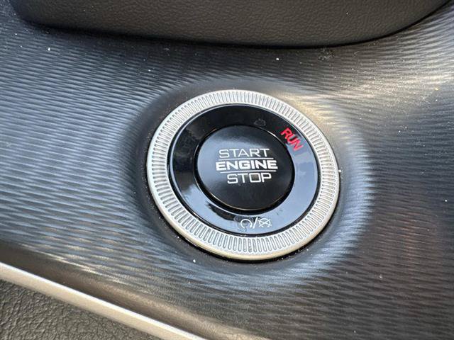 Used 2024 Jeep Grand Cherokee L Laredo AWD/4WD image 19