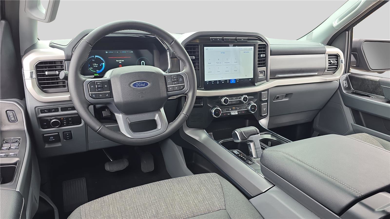 Used 2023 Ford F150 Lightning XLT image 21