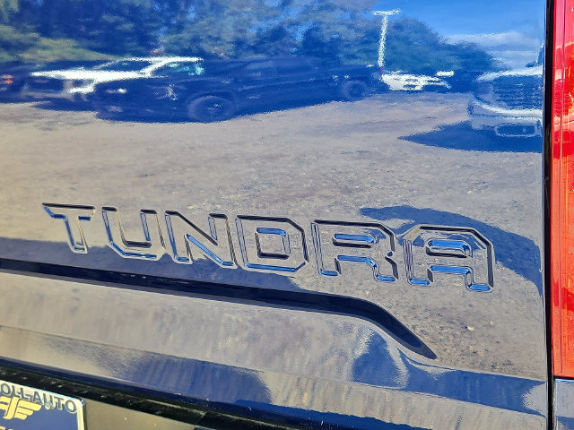 Used 2014 Toyota Tundra SR5 w/ TRD Off Road Package AWD/4WD image 31