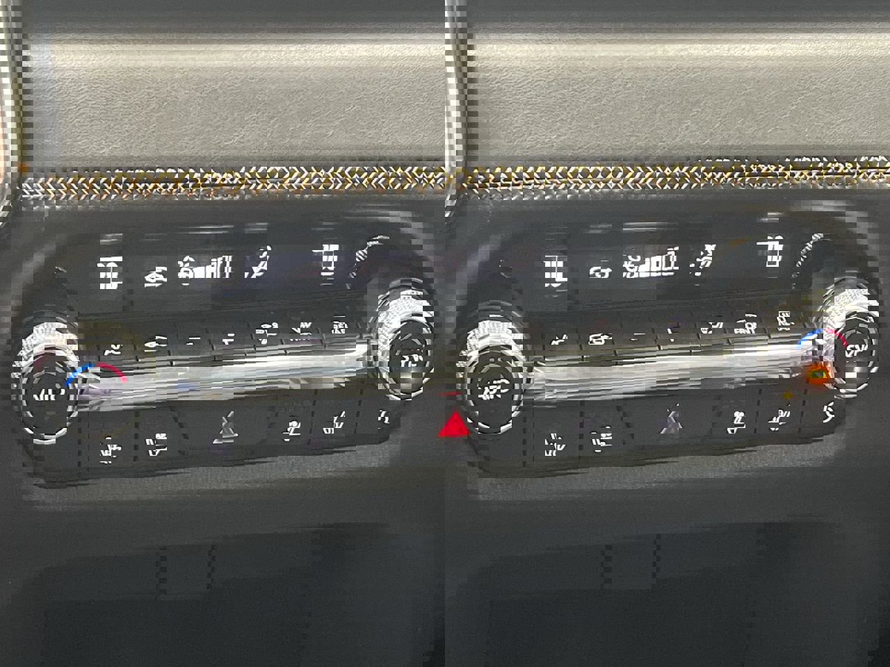 Certified 2025 MAZDA CX-50 2.5 Hybrid w/ Premium Plus Pkg image 20