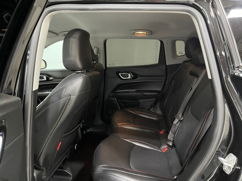 Used 2022 Jeep Compass Trailhawk image 28