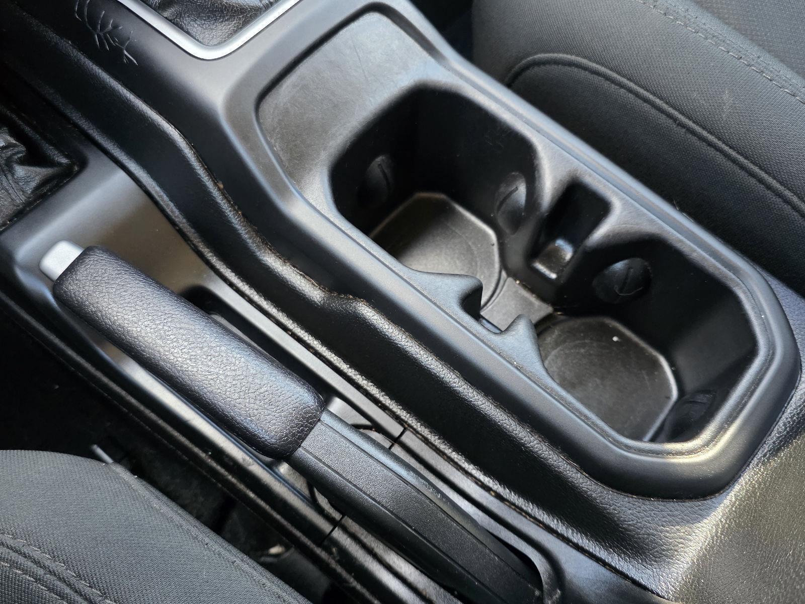 Used 2018 Jeep Wrangler Unlimited Sport image 15