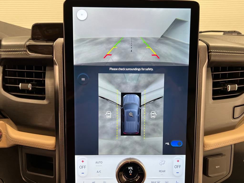 Used 2023 Ford Expedition Max Platinum image 64