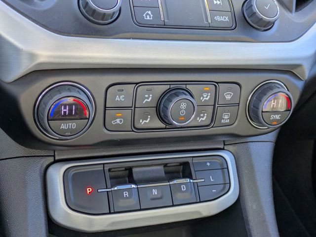 Used 2023 GMC Acadia SLT w/ Preferred Package image 24