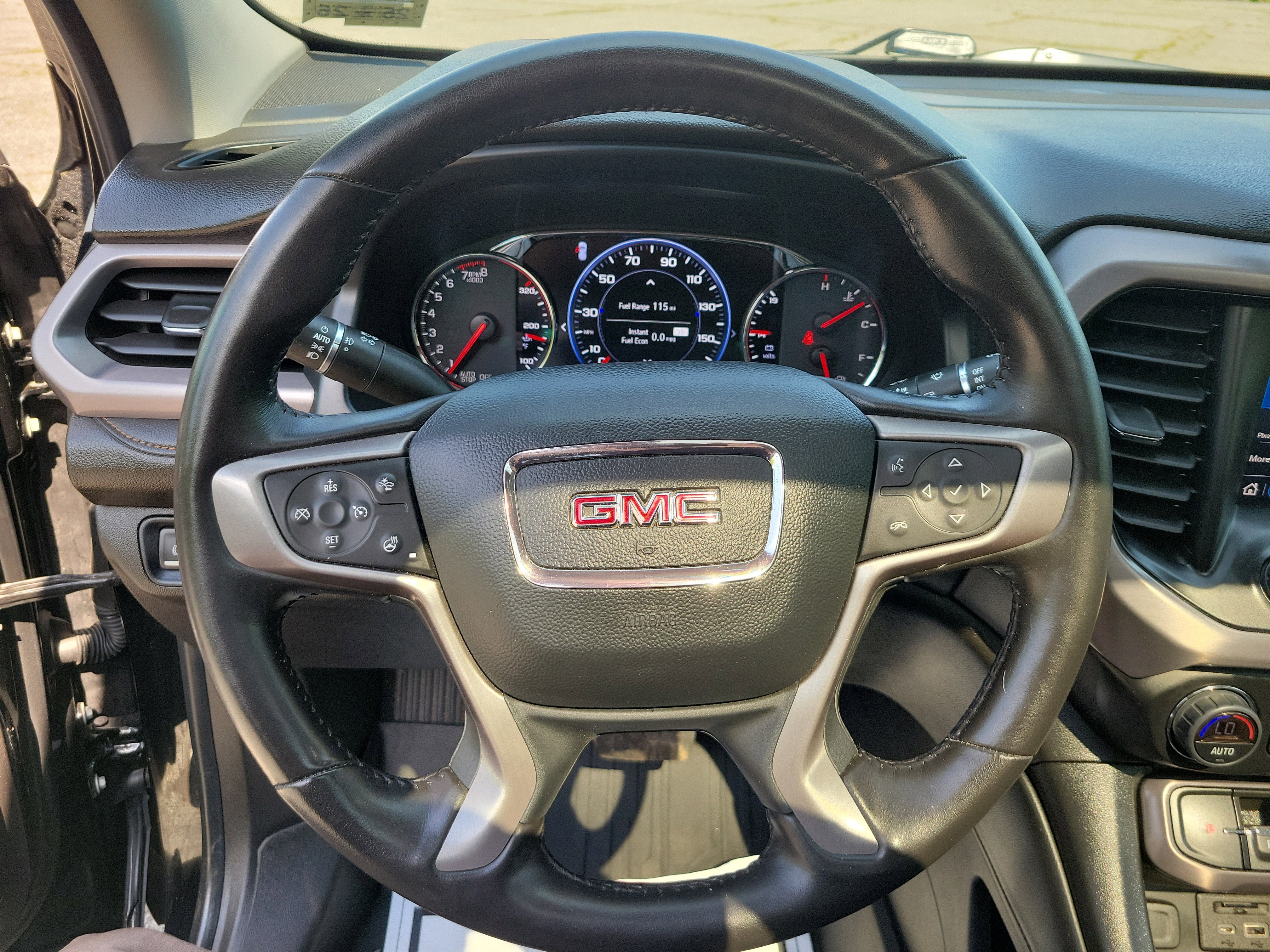 Used 2022 GMC Acadia AT4 w/ Technology Package AWD/4WD image 22