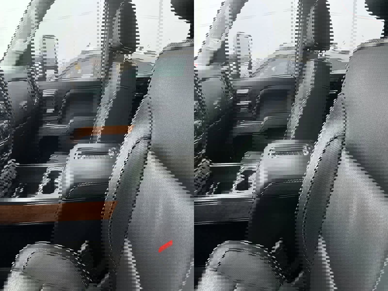 Used 2018 Chevrolet Silverado 2500 High Country image 27