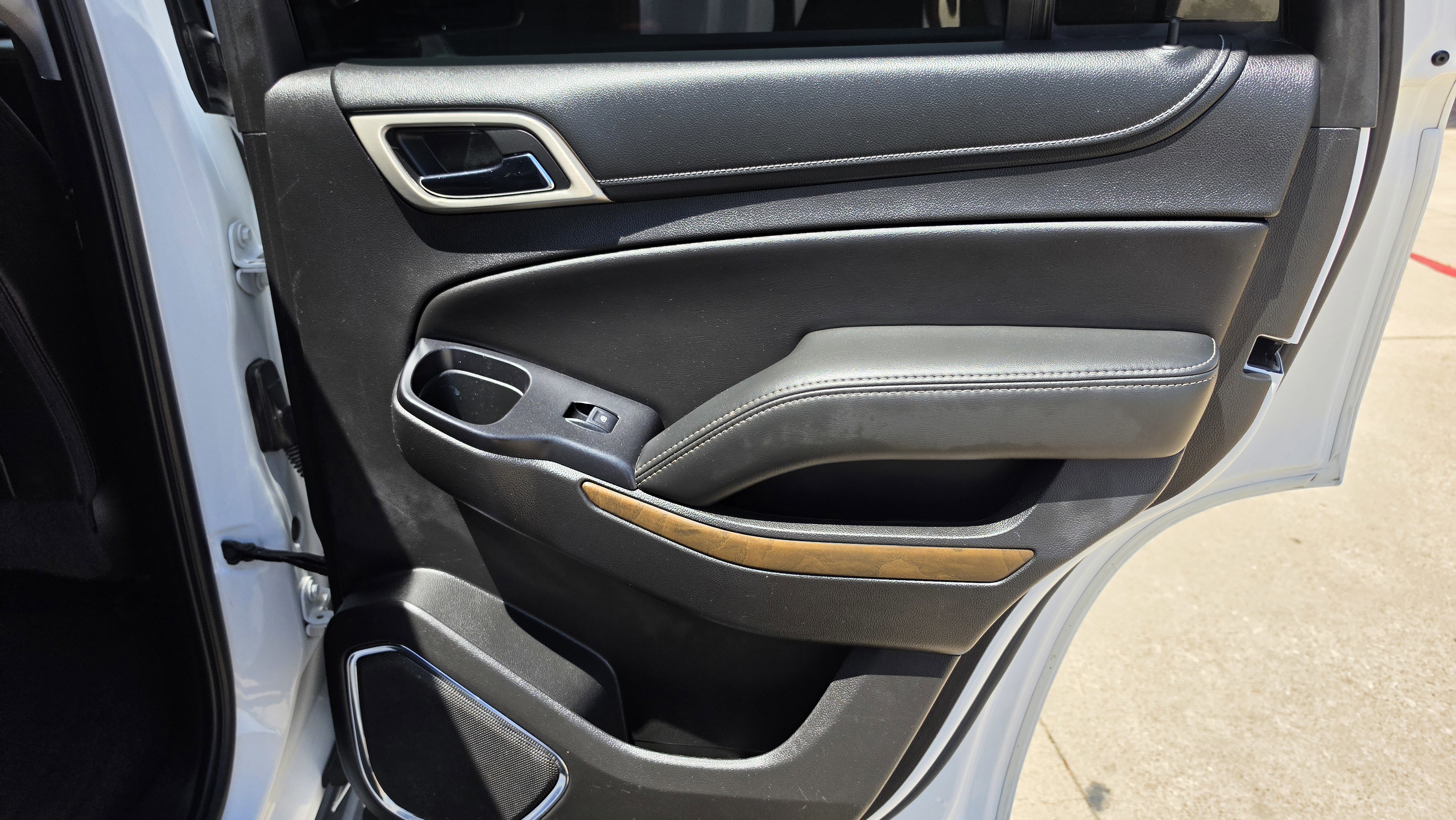 Used 2018 GMC Yukon Denali RWD image 30