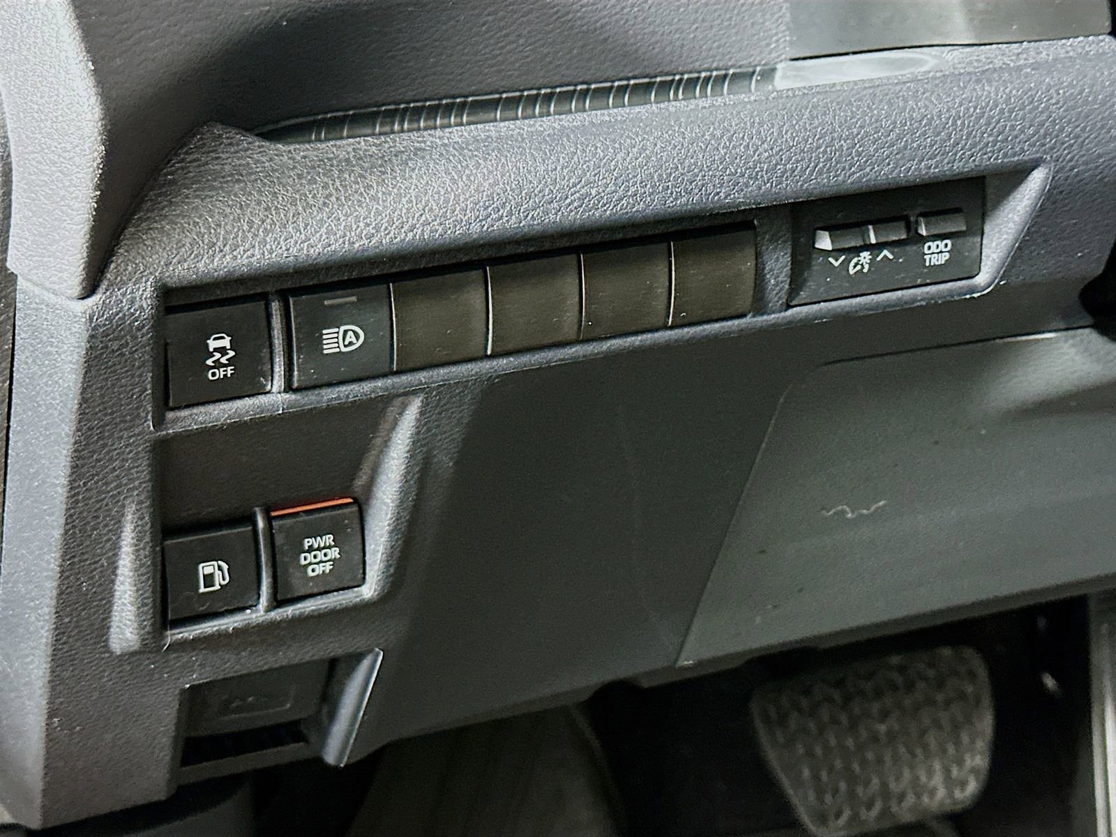 Certified 2023 Toyota Sienna XSE AWD/4WD image 10