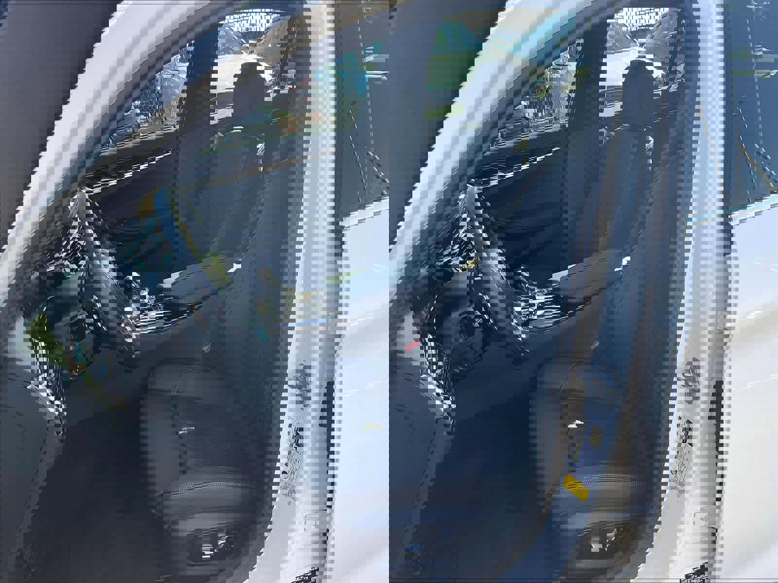 Used 2023 BMW 540i w/ Premium Package image 30