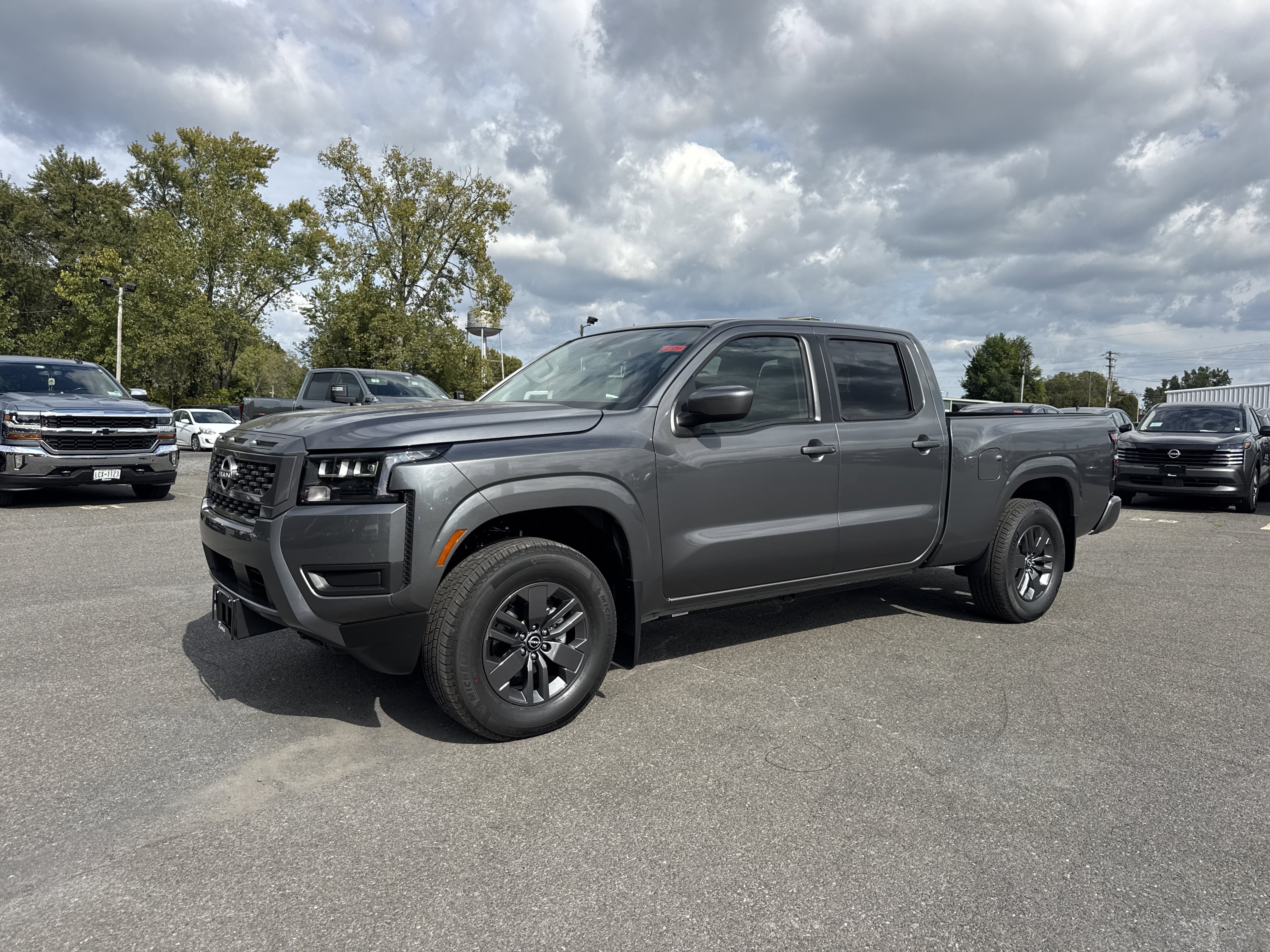 New 2026 Nissan Frontier SV w/ SV Convenience Package