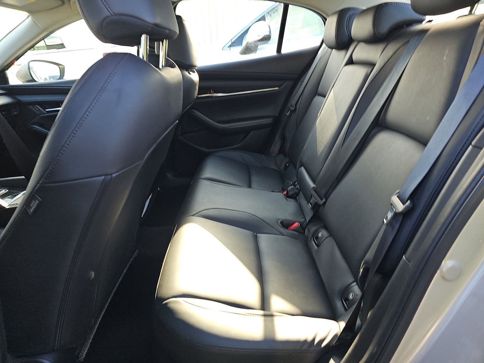 Used 2025 MAZDA MAZDA3 s FWD image 4