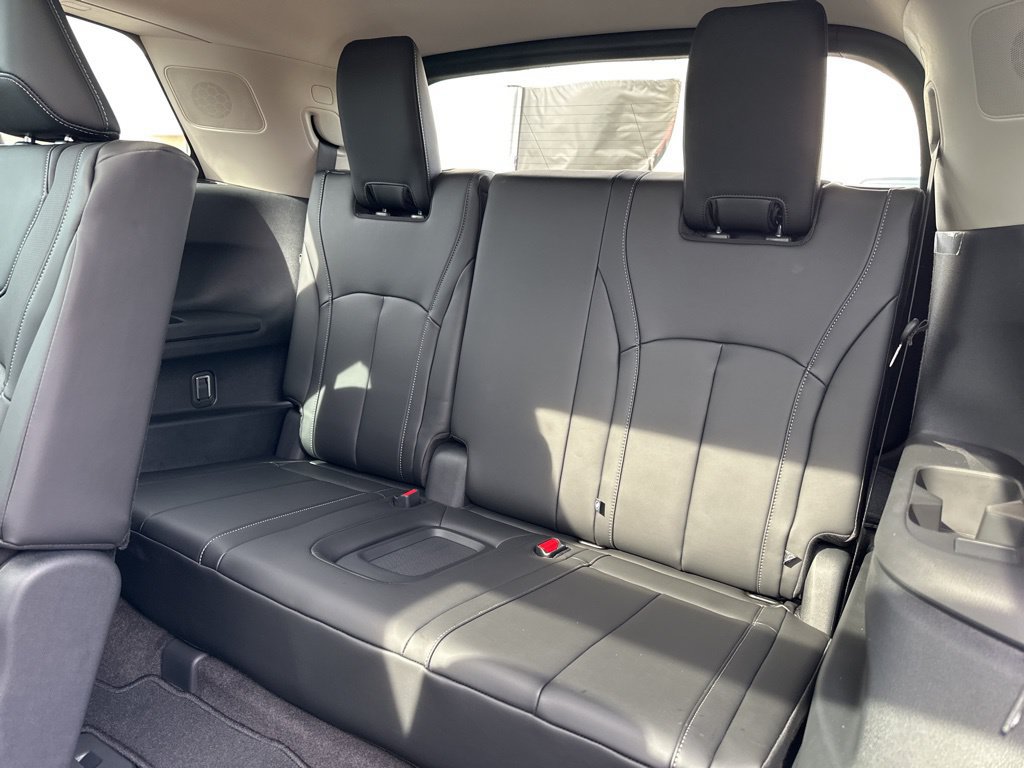 Certified 2026 INFINITI QX60 Luxe w/ Cargo Package AWD/4WD image 36