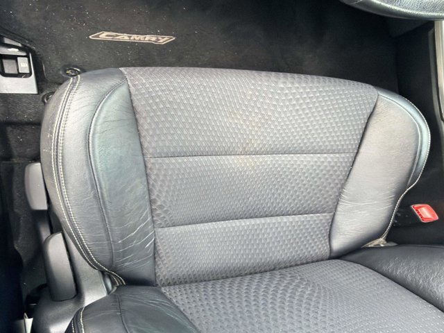 Used 2014 Toyota Camry SE w/ Fleet Convenience Package image 12