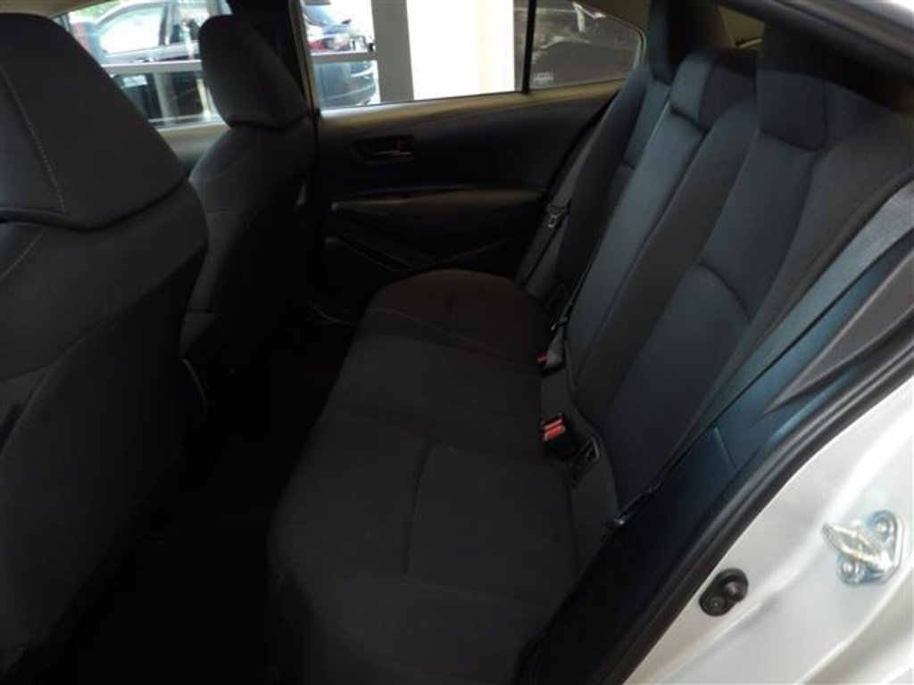 Used 2022 Toyota Corolla LE image 22