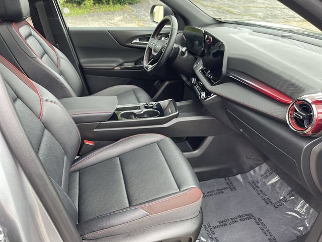 Used 2025 Chevrolet Equinox RS w/ Safety and Technology Package AWD/4WD image 17