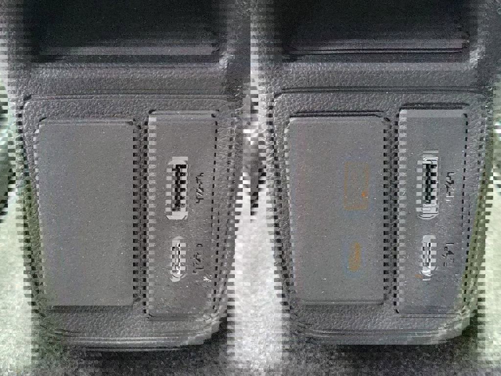 Used 2023 Buick Encore GX Select image 14