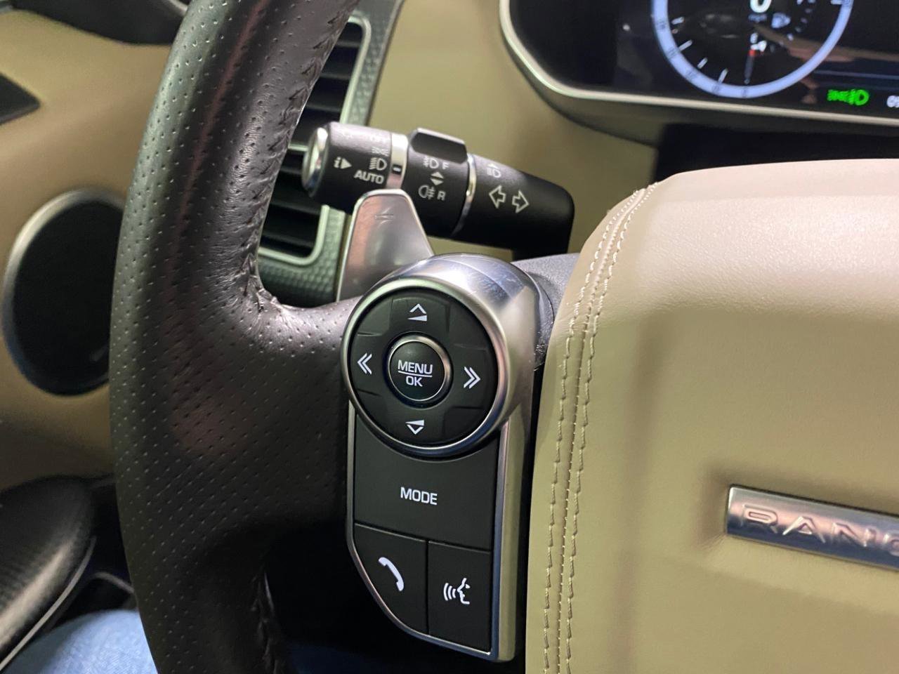 Used 2017 Land Rover Range Rover Sport HSE Dynamic image 19