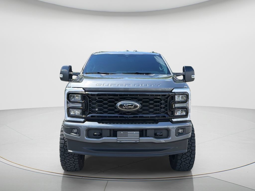 Used 2025 Ford F250 Lariat w/ Black Appearance Package image 22