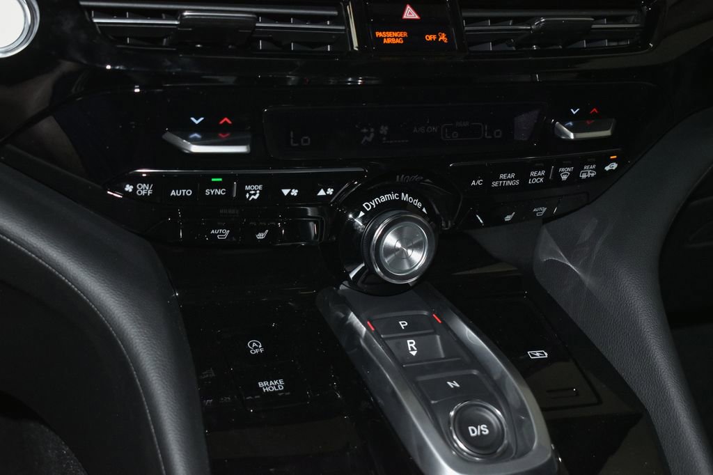 Used 2024 Acura MDX SH-AWD image 18