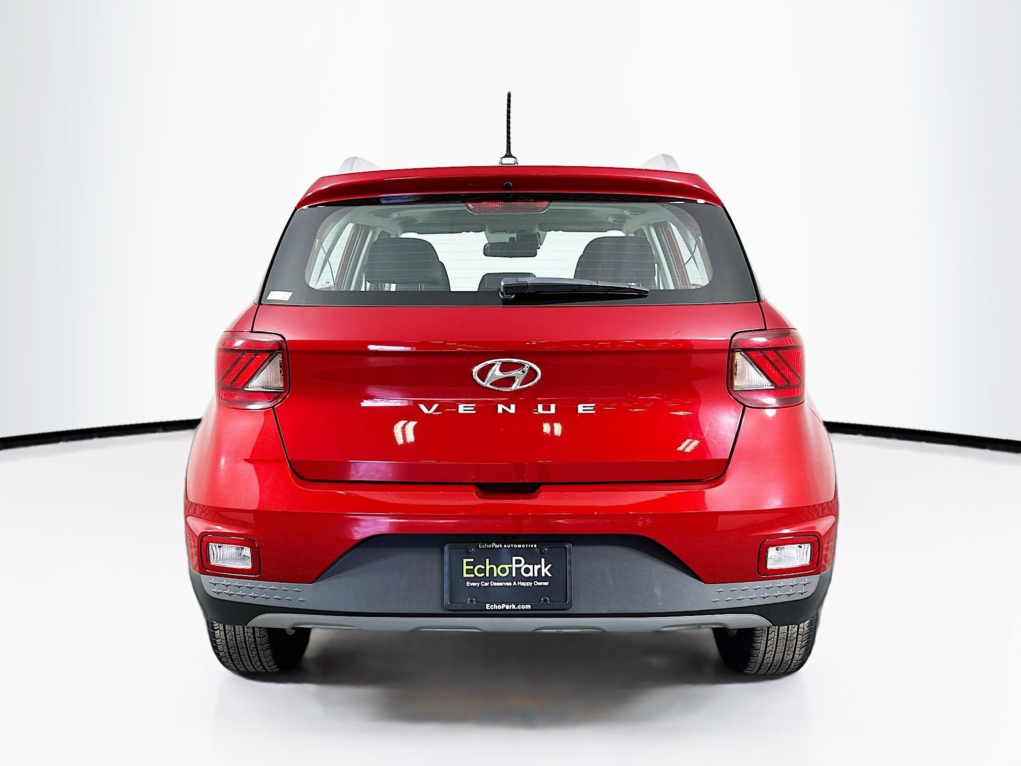 Used 2025 Hyundai Venue SEL image 7