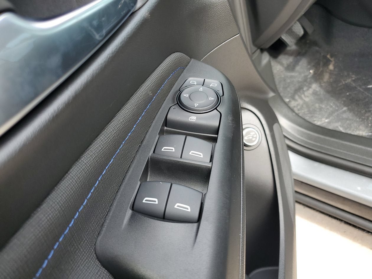 New 2026 Buick Envista Sport Touring w/ Convenience II Package FWD image 17