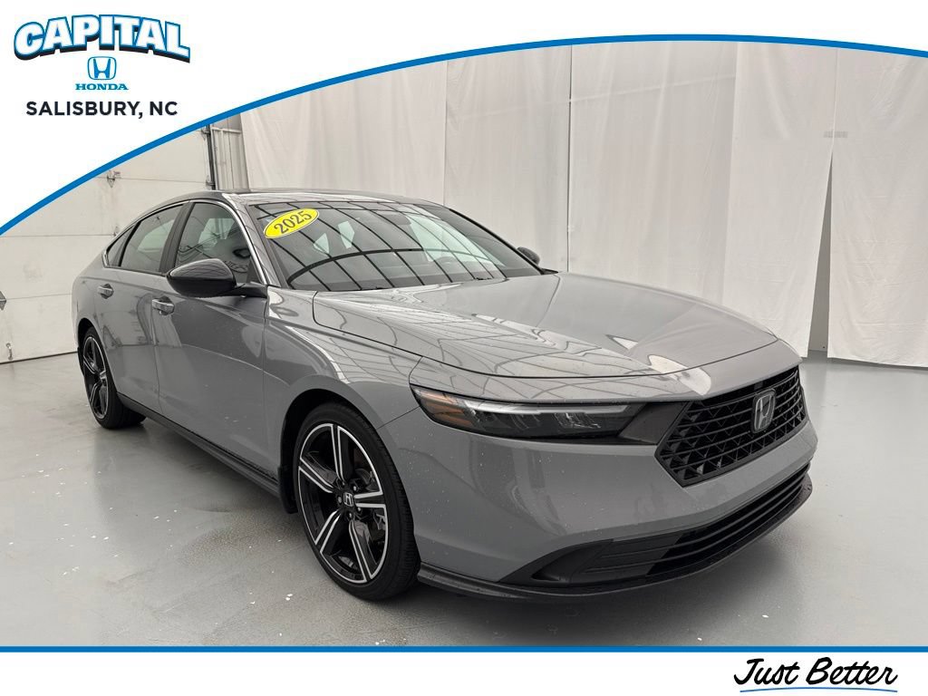 Used 2025 Honda Accord Sport image 1
