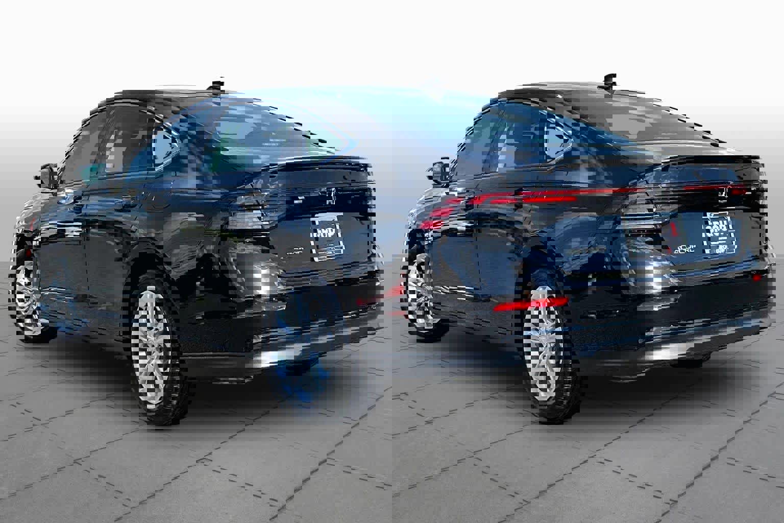 Used 2023 Honda Accord LX image 12