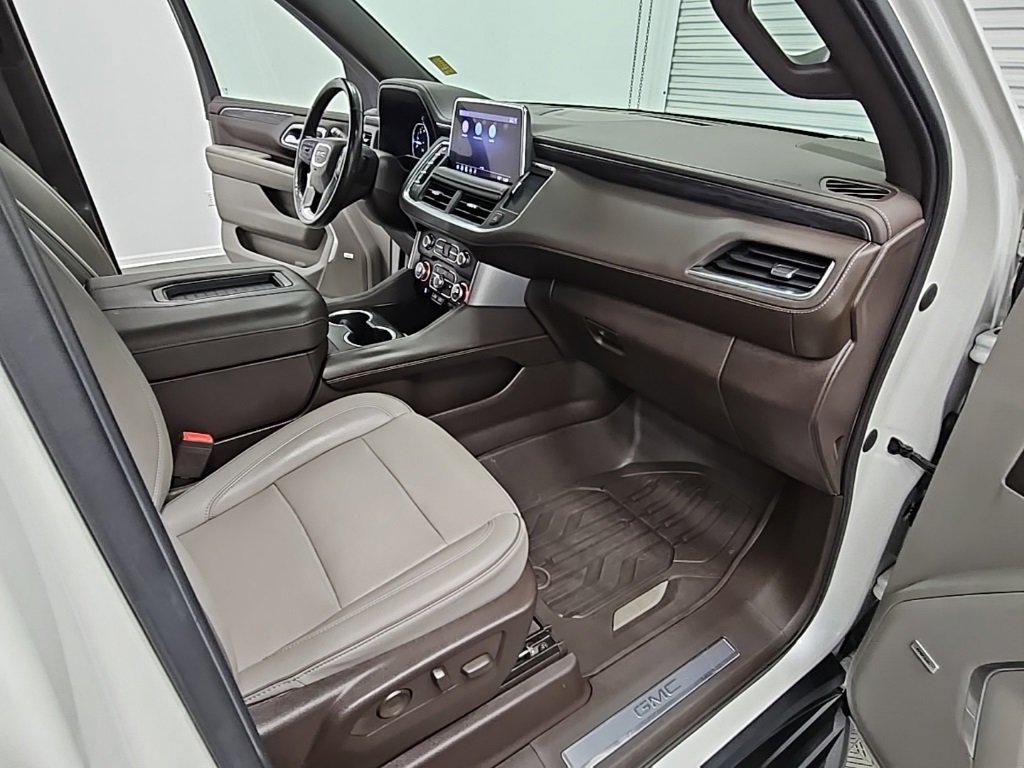 Used 2021 GMC Yukon XL SLT w/ SLT Premium Package image 45