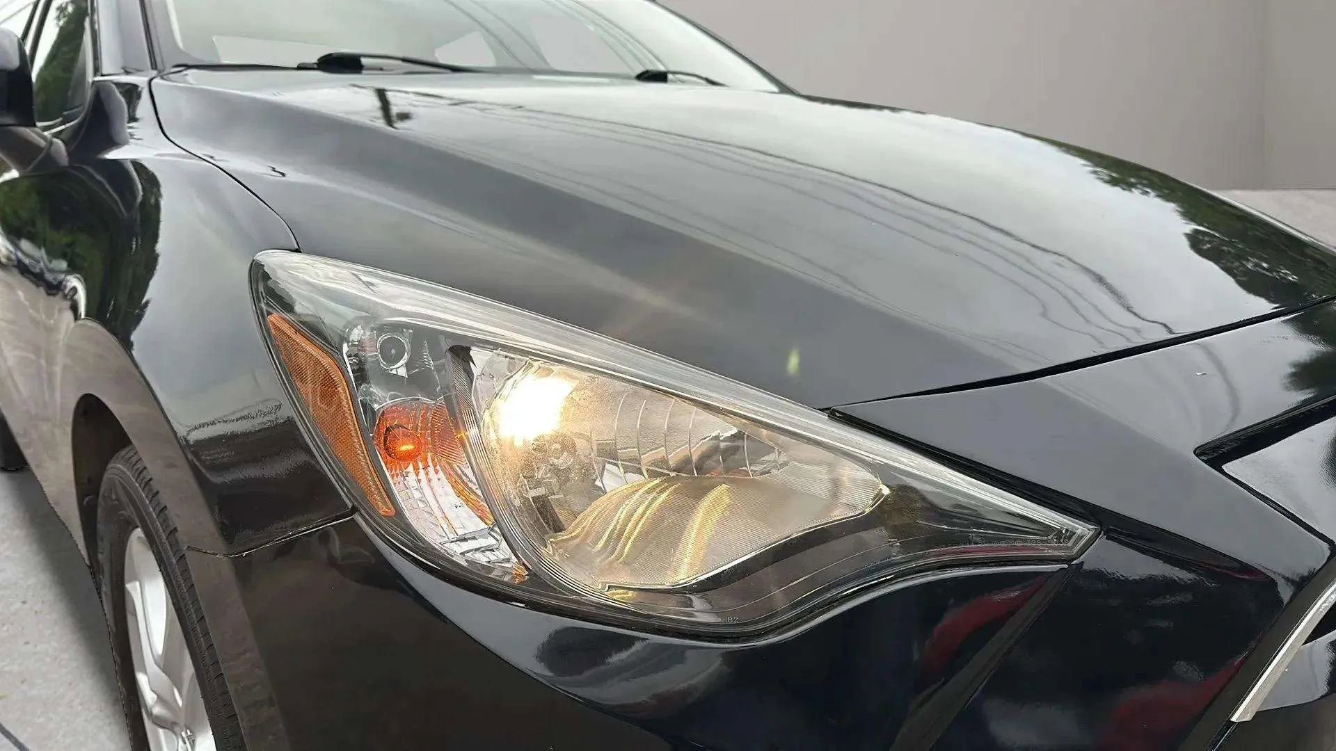 Used 2016 Scion iA image 9