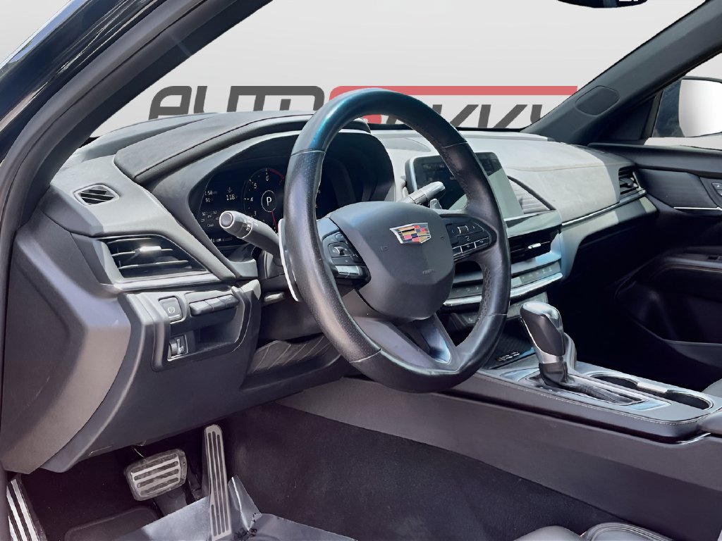 Used 2022 Cadillac CT4 Sport w/ Technology Package RWD image 9