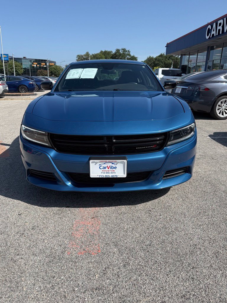 Used 2023 Dodge Charger SXT RWD image 2