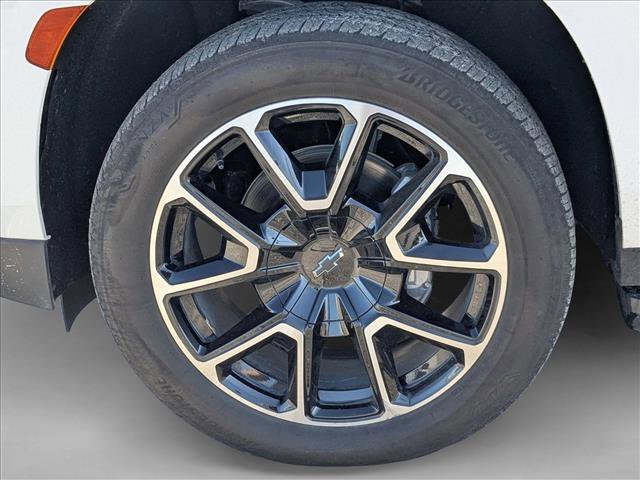 Used 2023 Chevrolet Suburban RST image 24