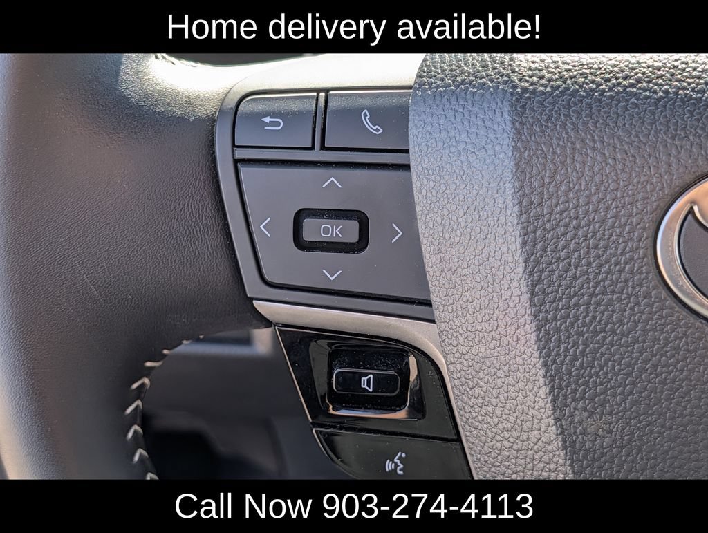 Used 2026 Toyota Camry SE FWD image 22