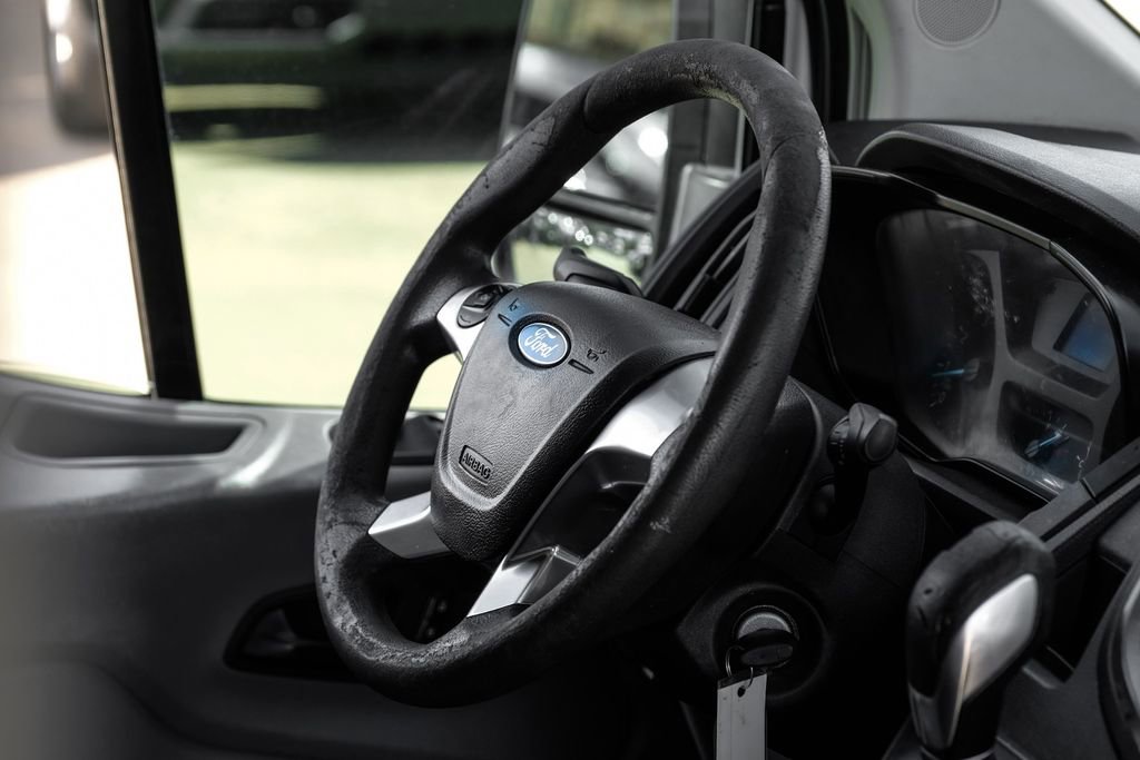 Used 2017 Ford Transit 350 XL image 10