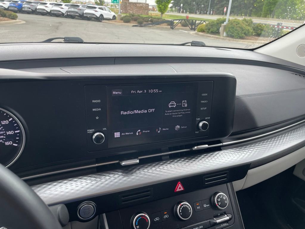 Used 2024 Kia Carnival LX image 16