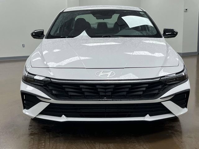 Certified 2025 Hyundai Elantra Sport FWD video 2
