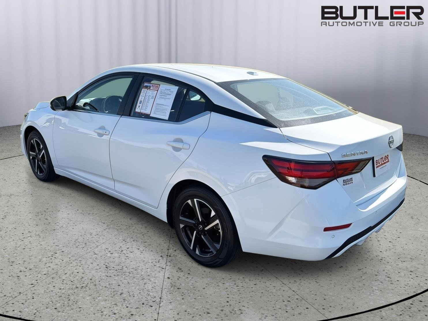 Used 2024 Nissan Sentra SV image 4