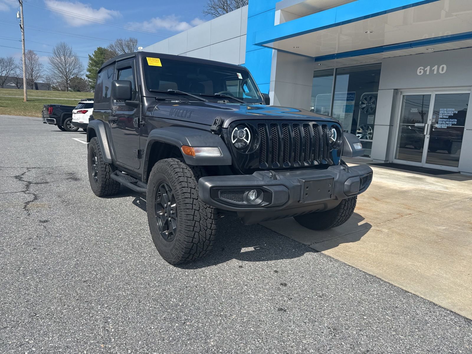 Used 2020 Jeep Wrangler Sport image 3