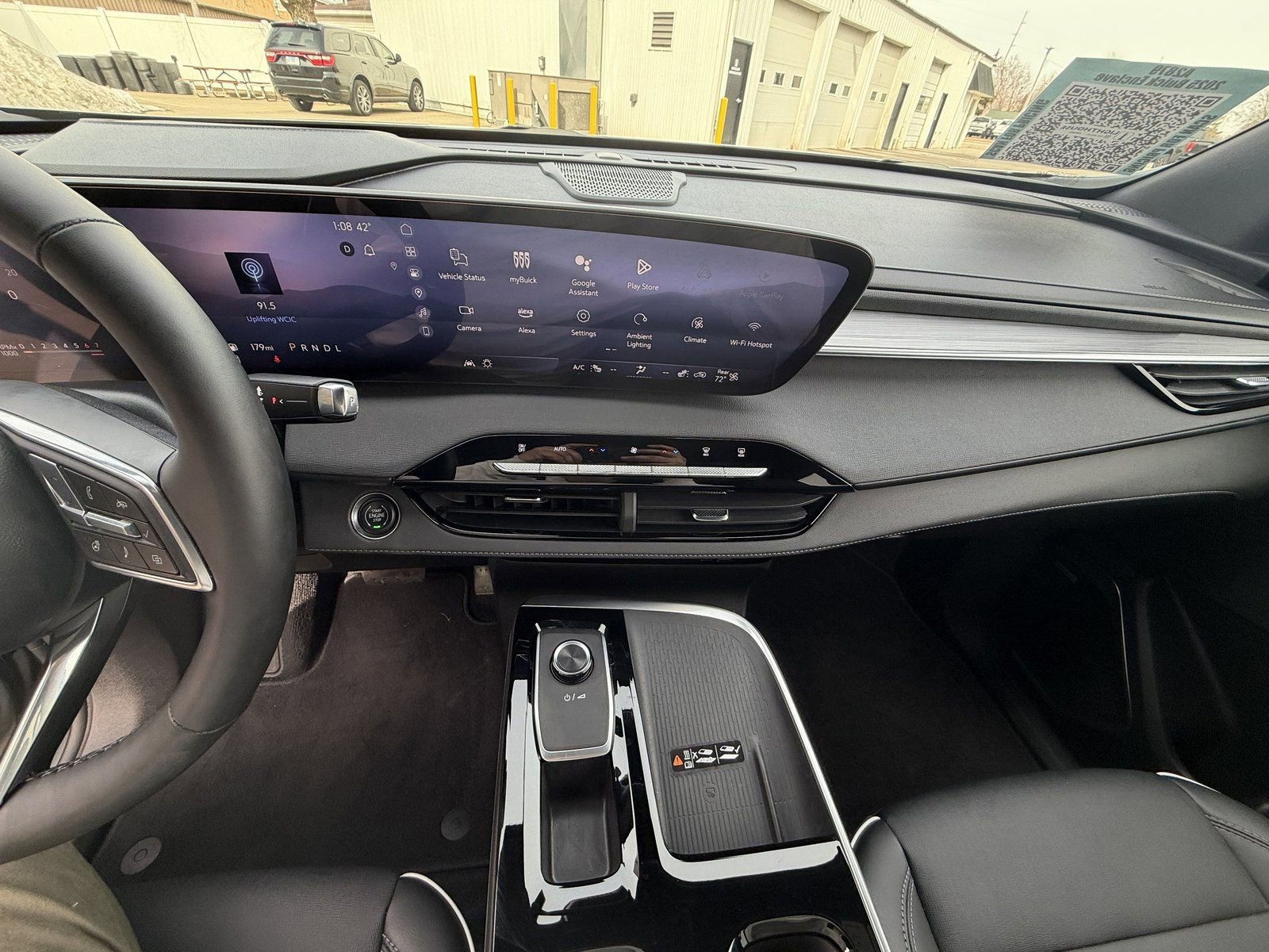 Used 2025 Buick Enclave Preferred image 24