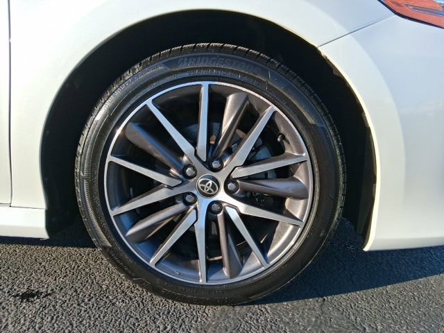 Used 2022 Toyota Camry XLE w/ Cold Weather Package image 5